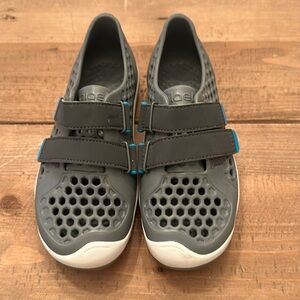 Plae Mimo shoe in excellent pre-owned condition